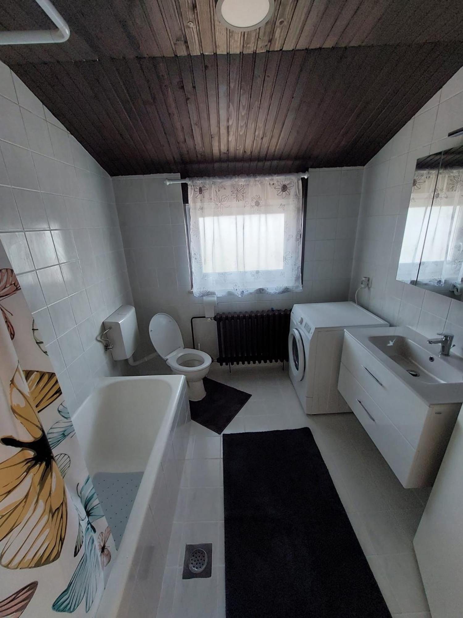 Moskriceva Apartment Ljubljana Bagian luar foto
