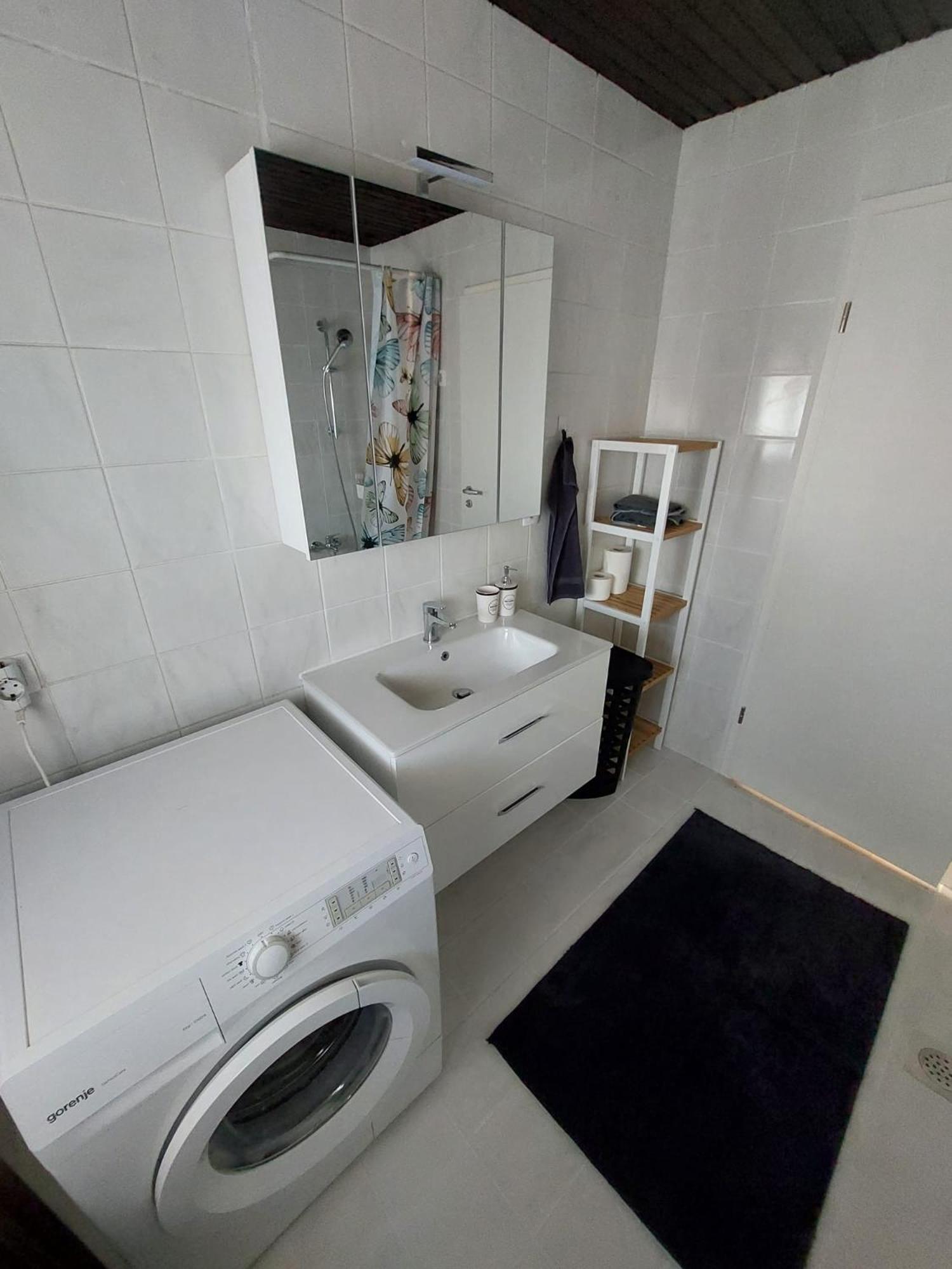 Moskriceva Apartment Ljubljana Bagian luar foto